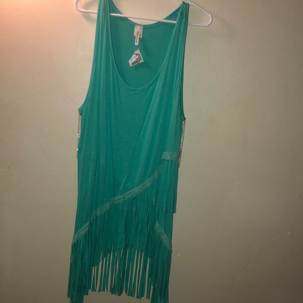 Sleeveless tank top